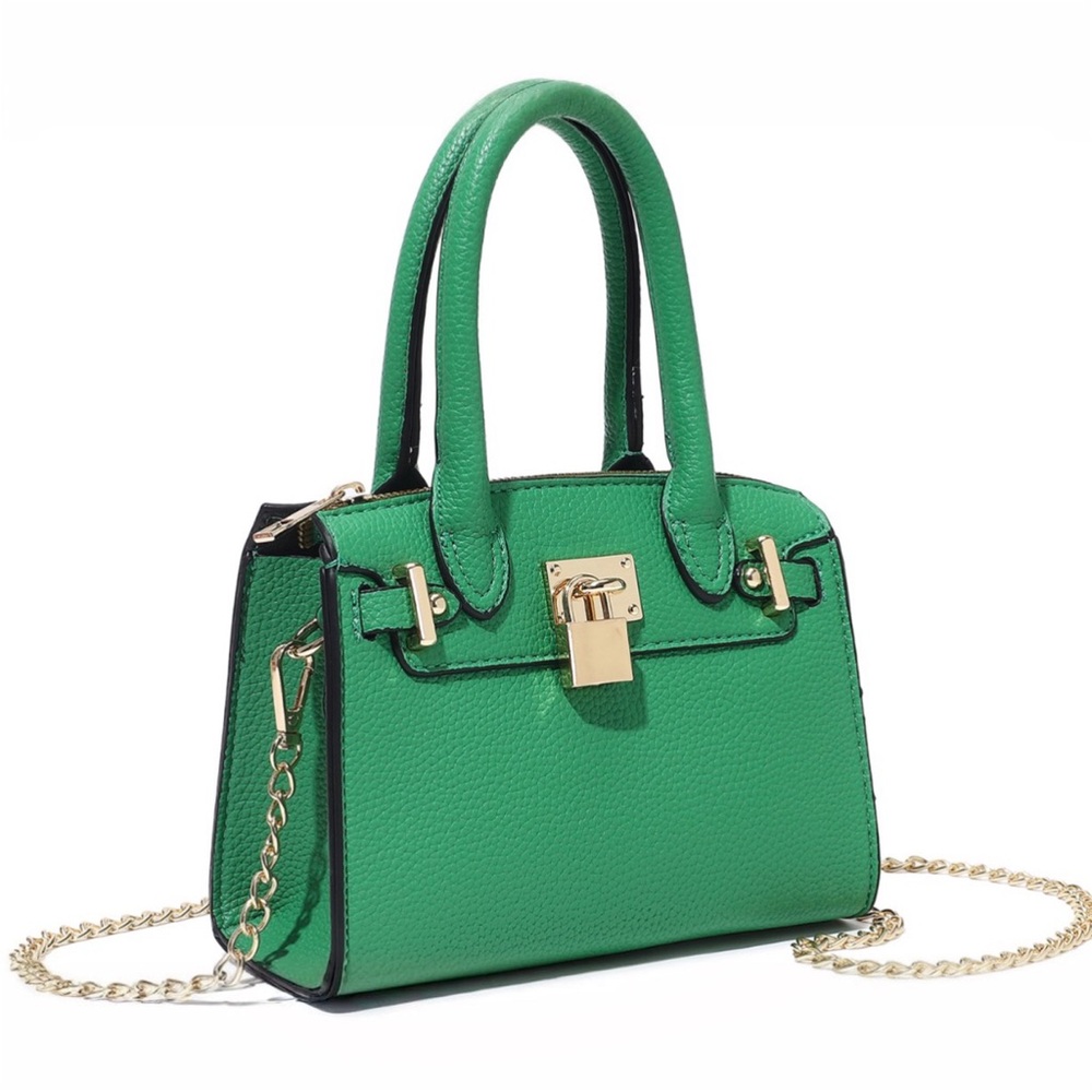 NEW Elegant Green Vegan Leather Handbag with Gold Lock and Crossbody Chain Strap